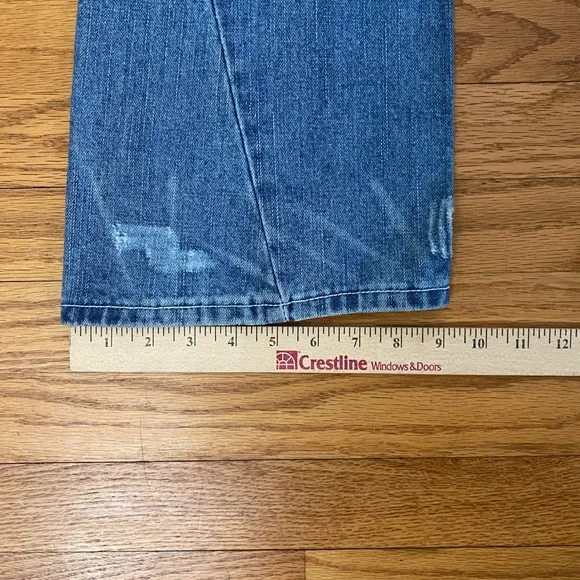 True Religion Woodstock jeans, Size 32, Distressed - Picture 8 of 10